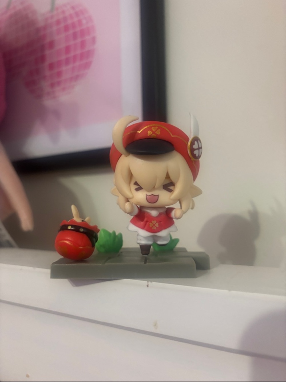 Genshin Impact ‘Klee’ Chibi-Style Collectible Figure with Hat and Accessory